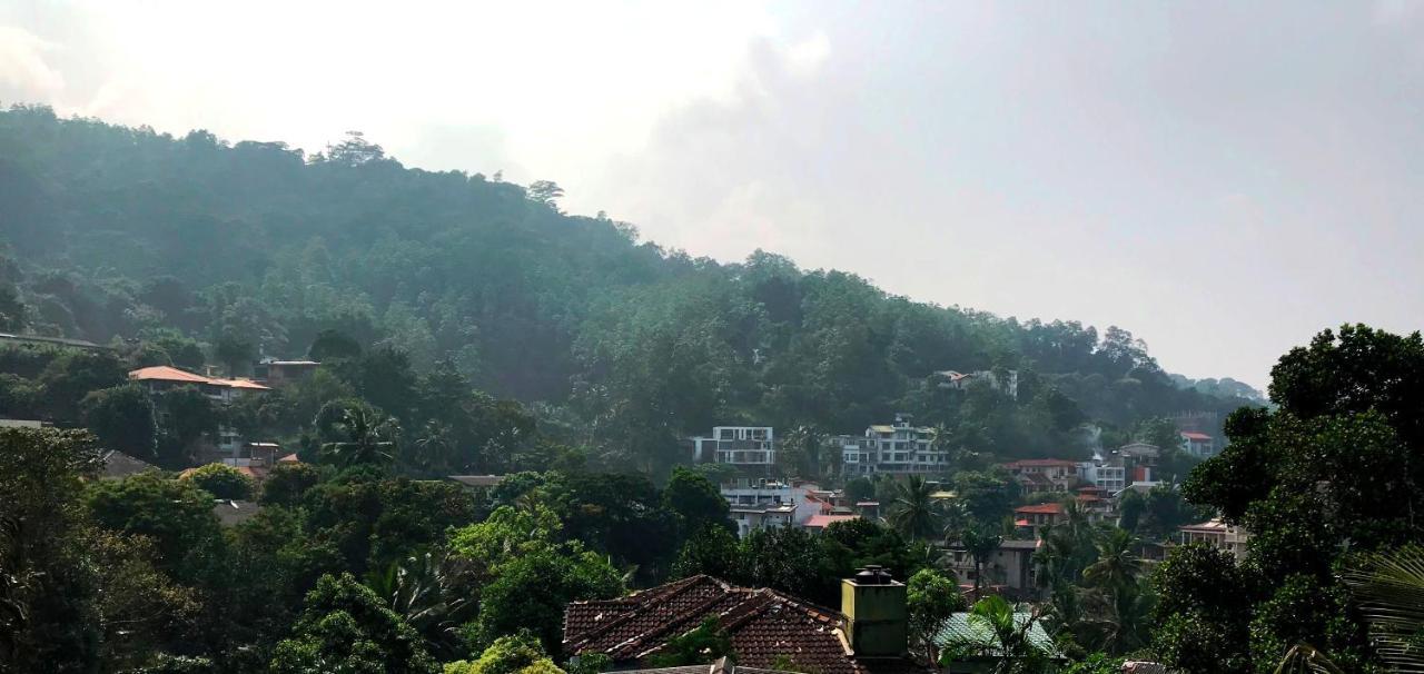 Cloud Inn Kandy Homestay Exterior photo