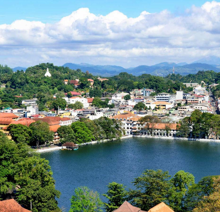 Cloud Inn Kandy Homestay Exterior photo